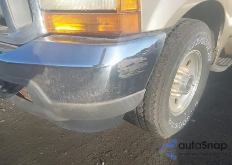 2001 Ford F-250 Lariat/Xl/Xlt z USA, uszkodzony, nr VIN 1FTNX20L91EB60499